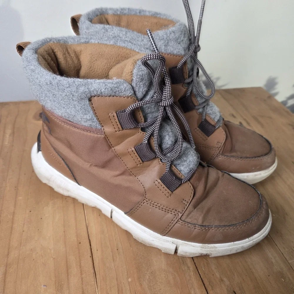 Sorel Explorer Li Carnival Felt Lined Lace Boots Womens Size 9 Outdoor Warm Snow